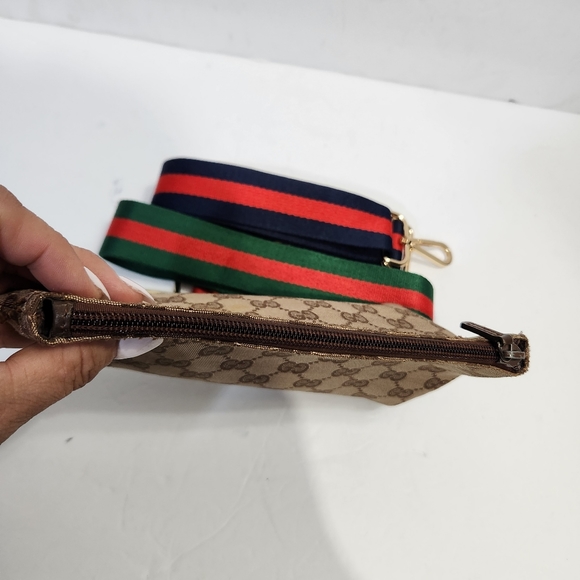 Gucci Authentic  pochette GG canvas bag pouch #103399 - Picture 11 of 16